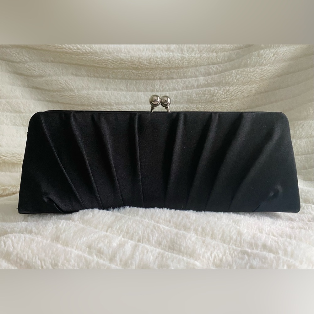 Black Evening Bag, Elegantly Pleated Fabric, Retro-look, Silver Hardware  NWOT